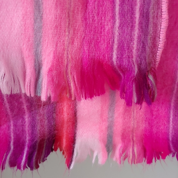 Tresart Cache Alpaca Scarf Striped Pink - Picture 5 of 8